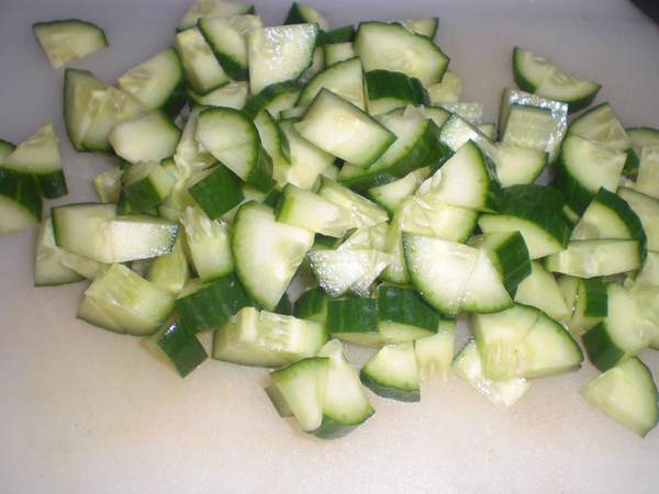 AGURK TIL SALATBAR 1 KG